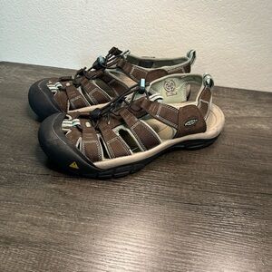 Keen Newport H2 Sandals Womens Size 10 Brown and teal